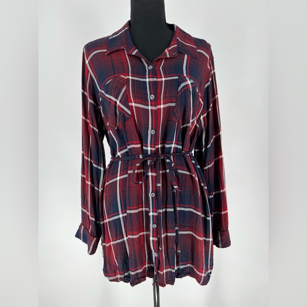 ISABEL MATERNITY NWOT NAVY, RED& WHITE PLAID BUTTON‎ DOWN BLOUSE TIES AT WAIST